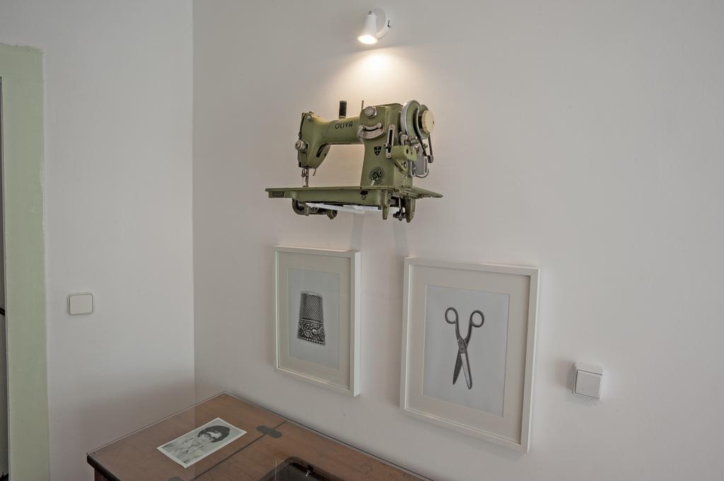 Stay Local In Alfama! Alice Central Home, Near River ลิสบอน ภายนอก รูปภาพ