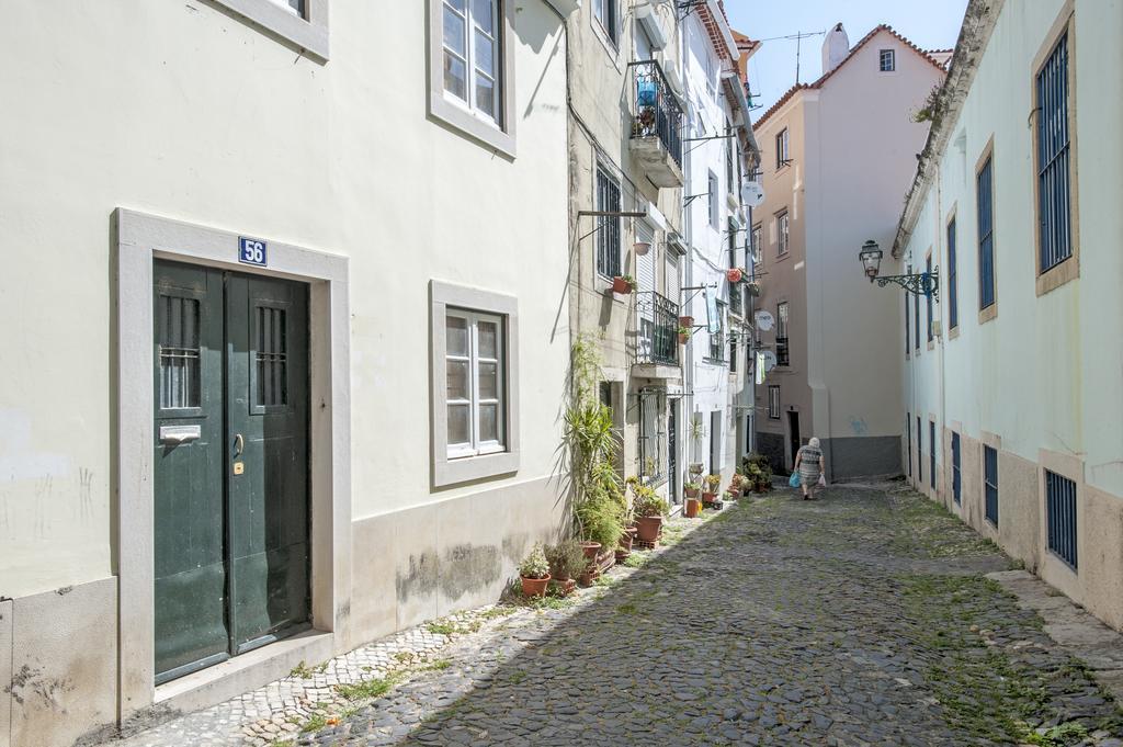 Stay Local In Alfama! Alice Central Home, Near River ลิสบอน ภายนอก รูปภาพ